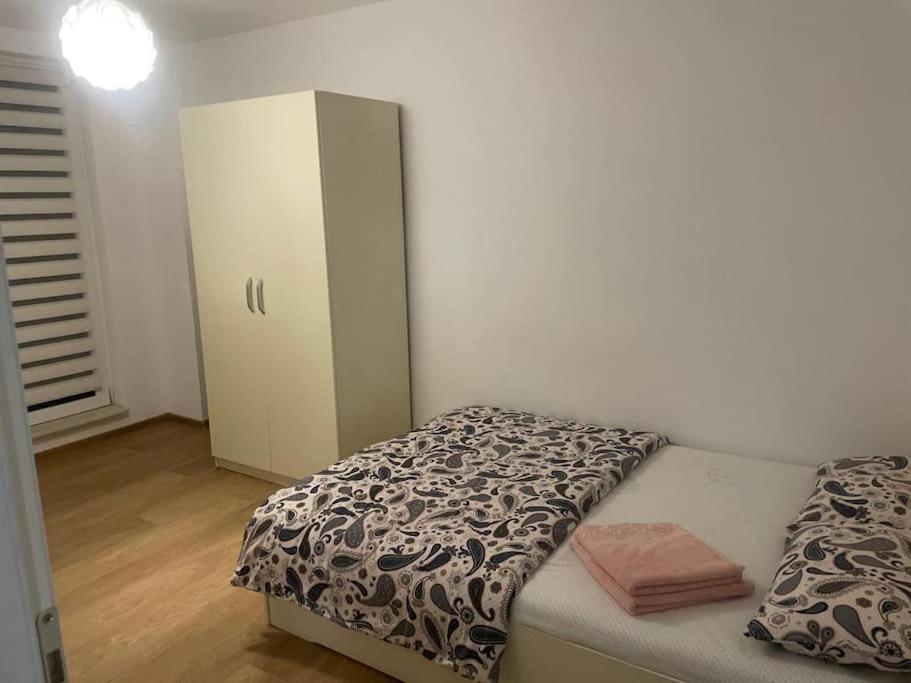 Apartament Cluj Floreşti Buitenkant foto